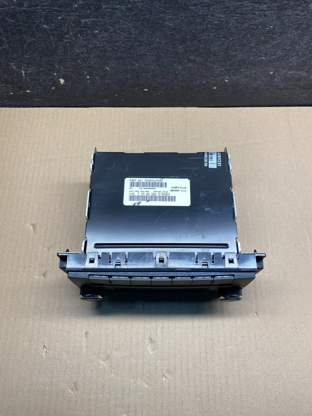 2007-2012 Chrysler Dodge Jeep Ram Radio CD MP3 AUX Receiver AI0369 DG3