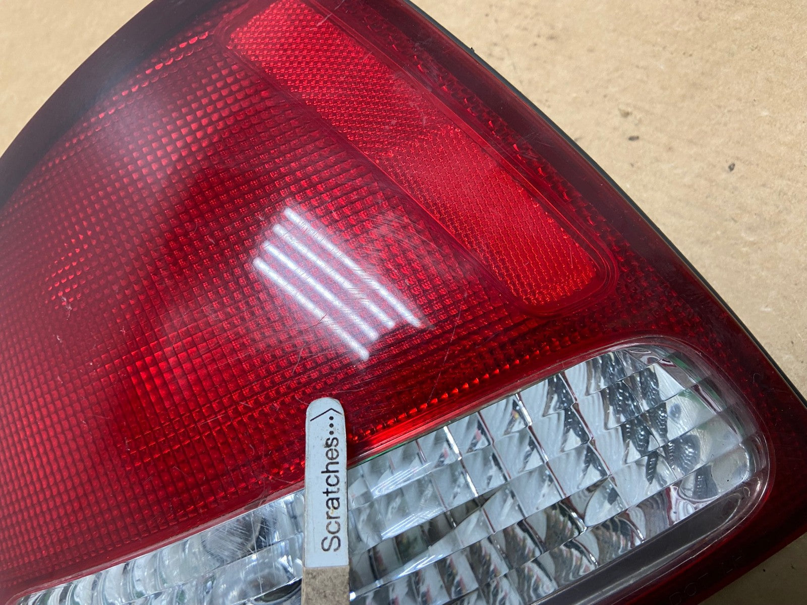 2000 2001 2002 2003 Nissan Sentra Left Driver Side Tail Light AE3141 LK3