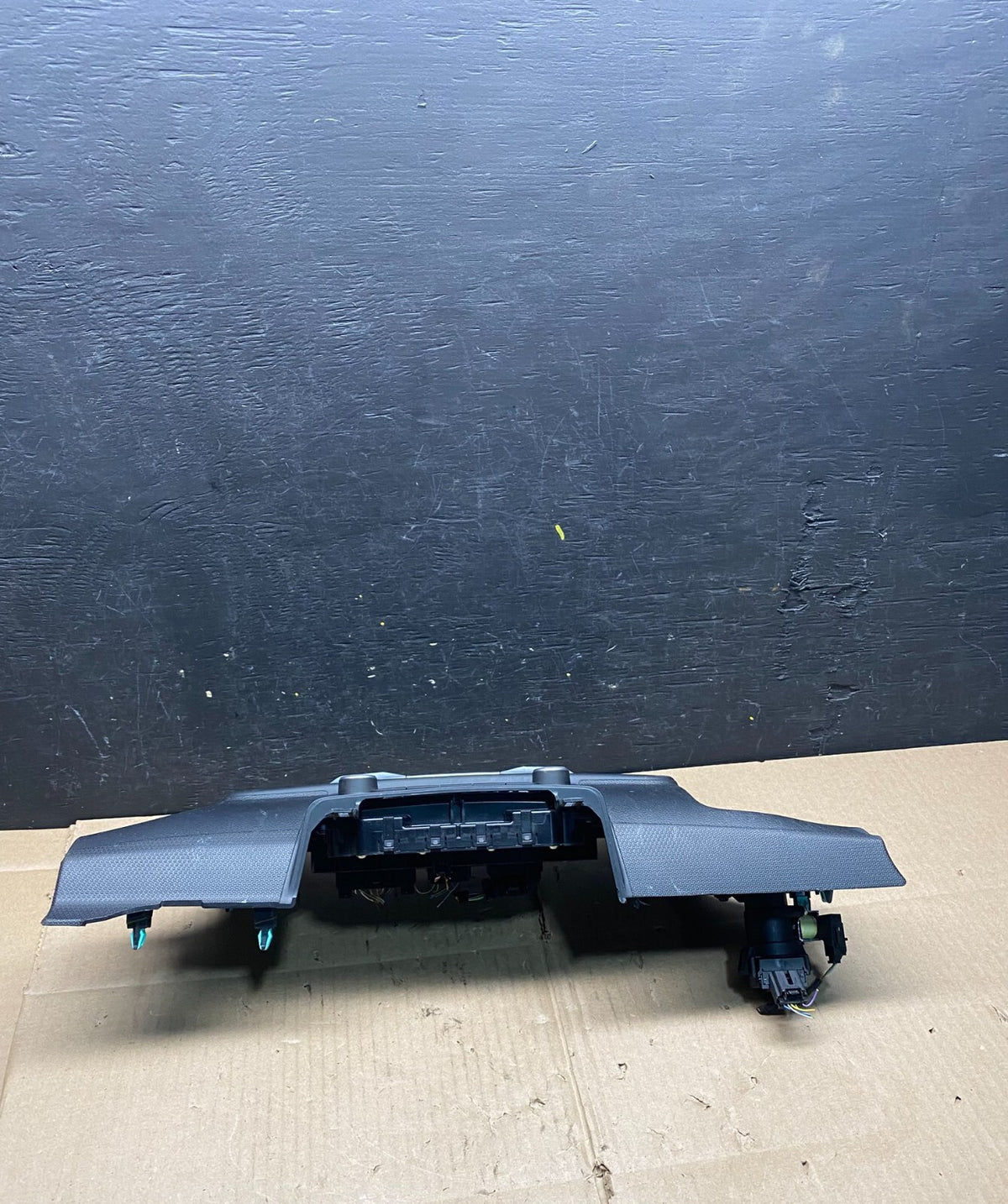 2020 to 2023 Ford Explorer Radio Climate Control Panel Trim L5375 PS3