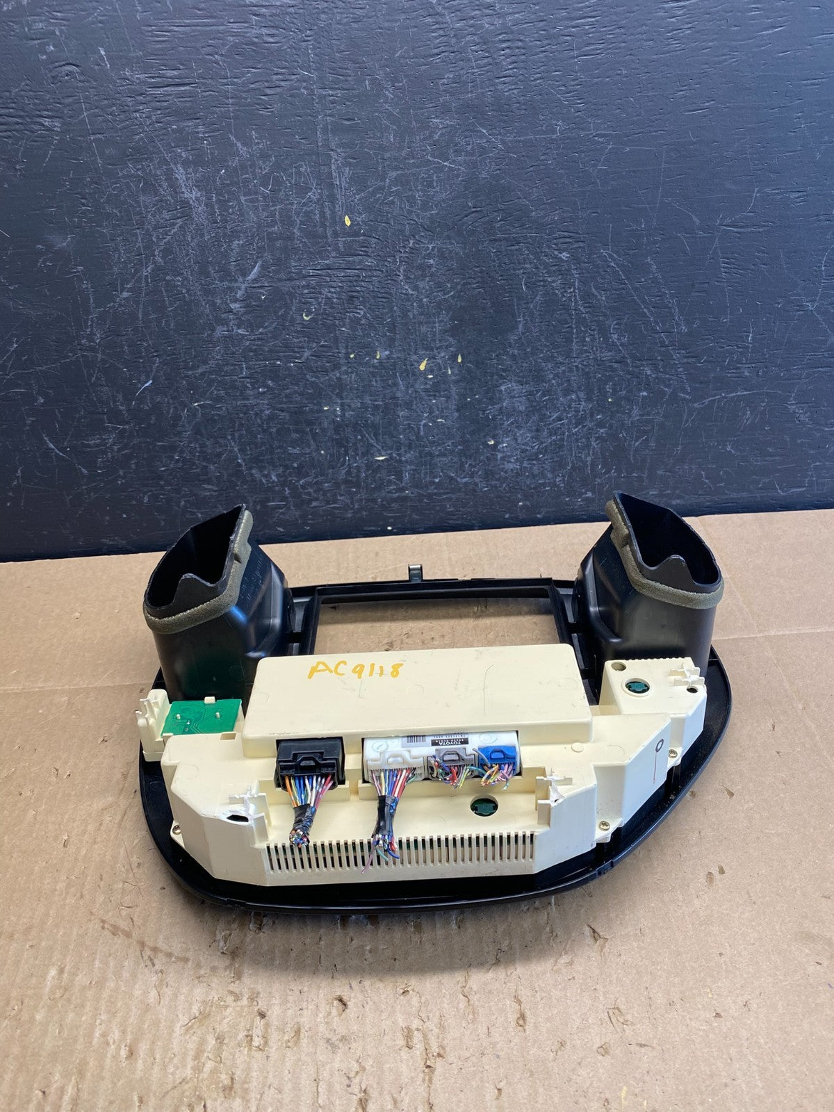 2001 to 2004 Toyota Sequoia AC Temp Heater Climate Control Bezel AC9118 DG4