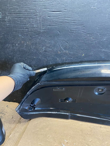 2004-2009 Lexus RX330 RX350  Rear Trunk Tail Gate Lift Gate Spoiler OEM R2225 DG12