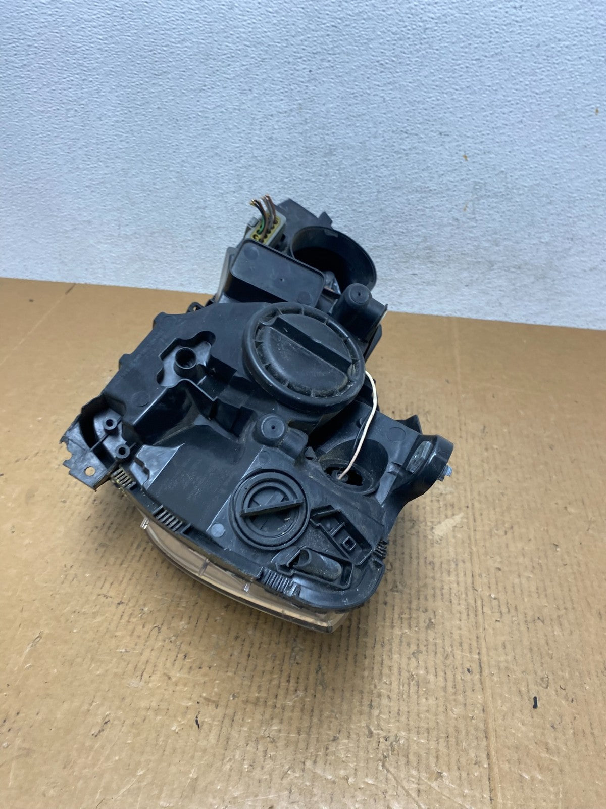 2008 to 2011 Mercedes Benz C-CLASS Right Passenger Side Headlight TYC AE1446 DW9