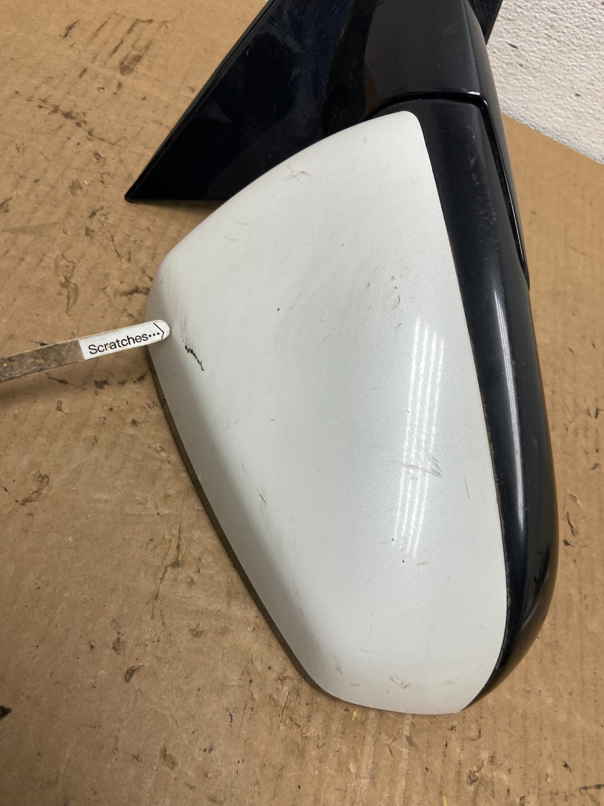 2010 to 2015 Cadillac SRX Right Passenger Rh Side Door Mirror ac7750 DG4