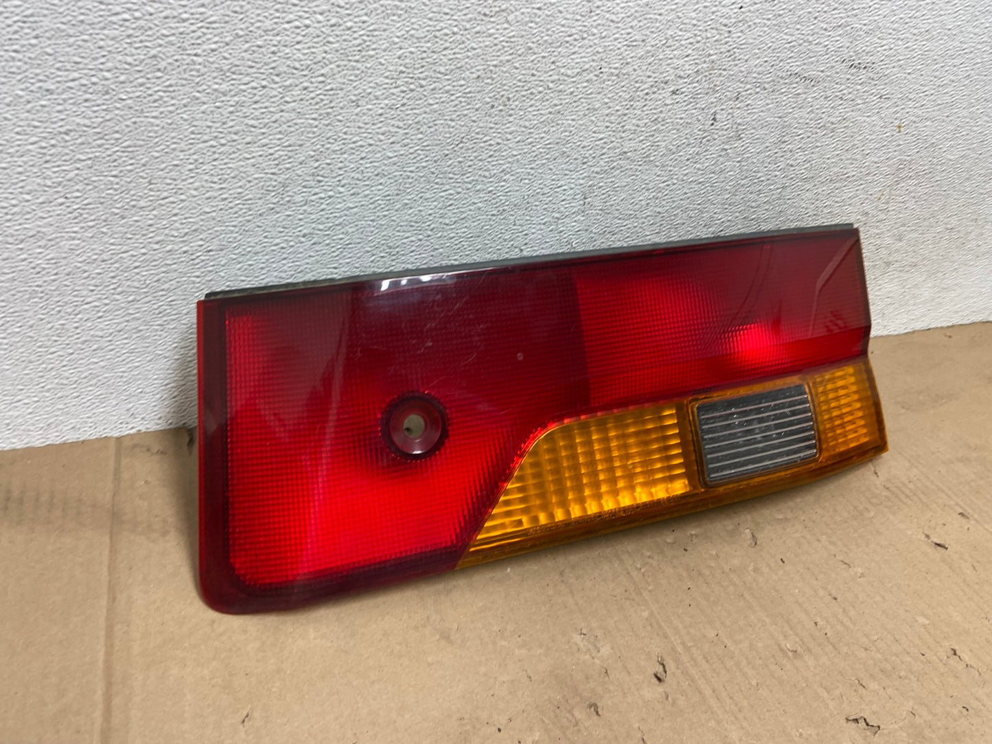 2002-2004 Honda Odyssey Right Passenger RH Side Tail Light Inner AE9120 LK2
