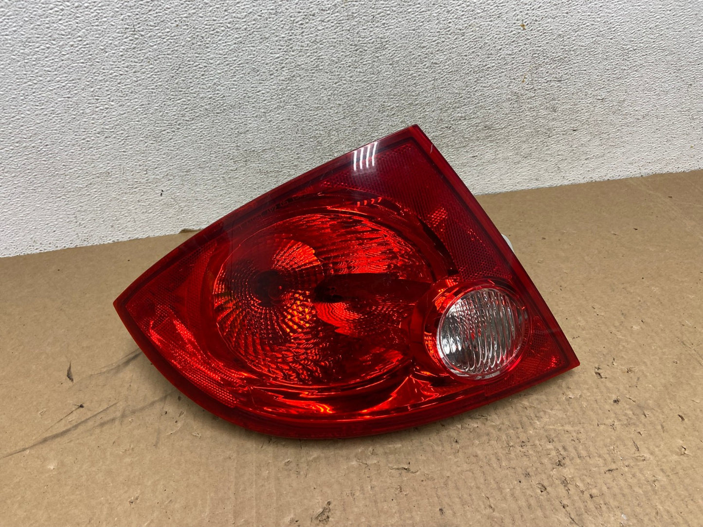 2005-2010 Chevrolet Cobalt Sedan Left Driver Side Tail Light AG1059 LK0