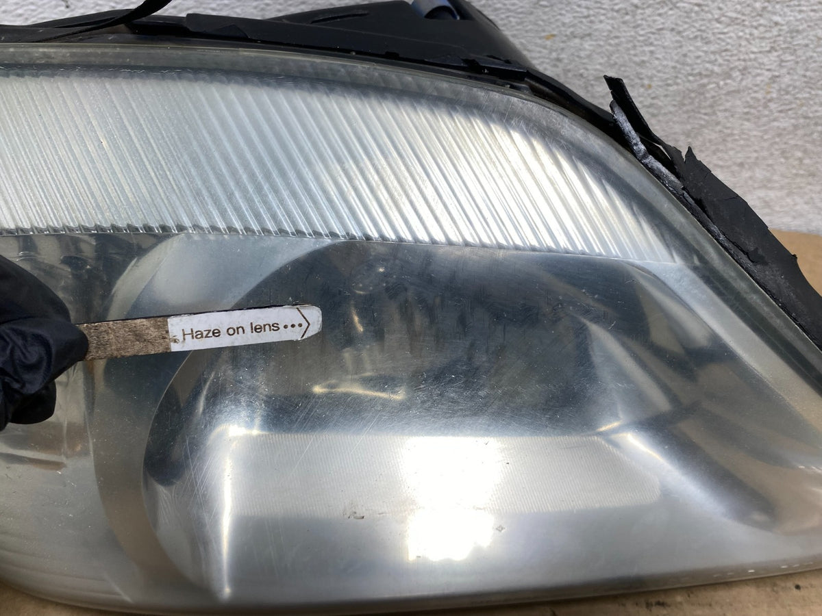 2000 to 2005 Mercury Sable Left+Right Side Halogen Headlights AH8092 DW5