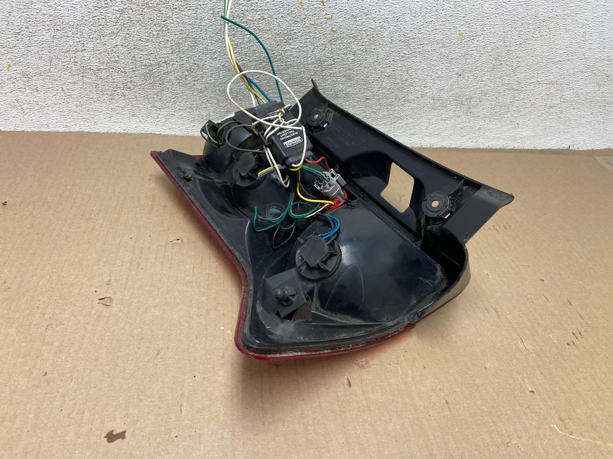 2007 to 2009 Suzuki XL-7 Vitara Left Driver LH Side Tail Light AH4365 LK4
