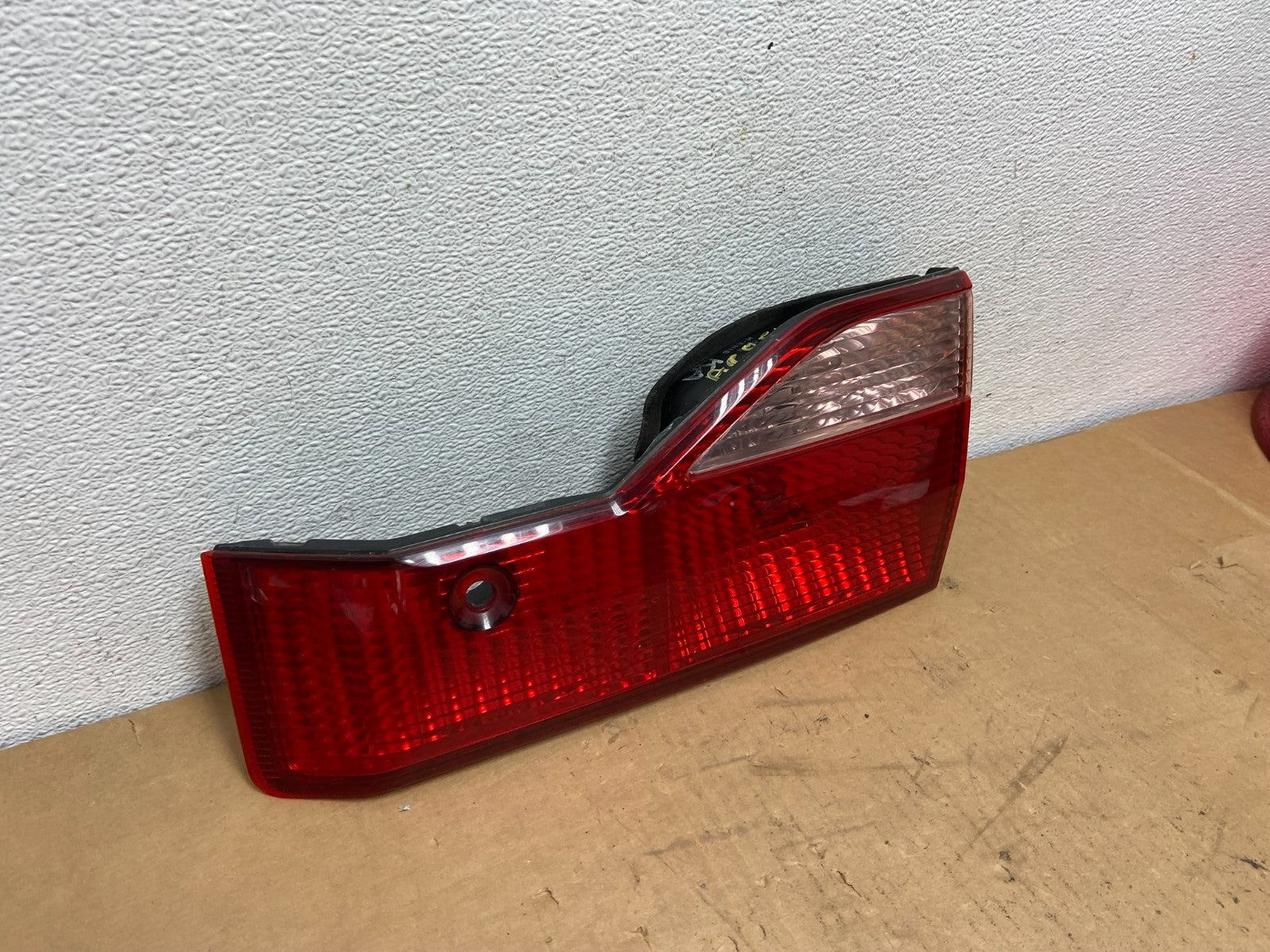 1998 to 2000 Honda Accord Right Passenger Side Inner Tail Light AC8540 DW2