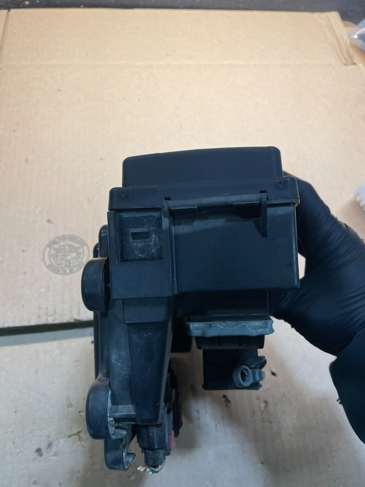 2007 Jeep Grand Cherokee Fuse Box BCM Body Control Module V6720 DG3