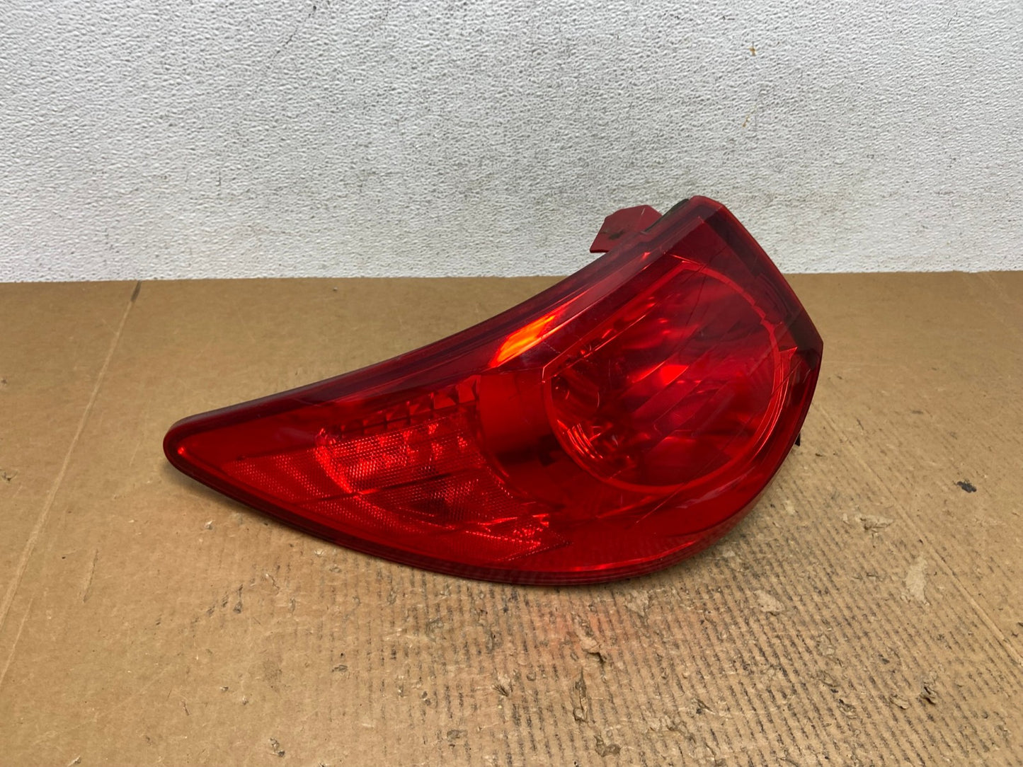 2009 2010 2011 2012 Chevrolet Traverse Left Driver LH Tail Light AE2724 LK2