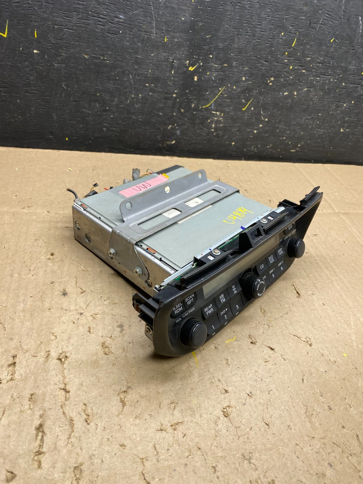 2005 to 2010 Honda Odyssey Am Fm Cd Player Radio Receiver U4819 DG1