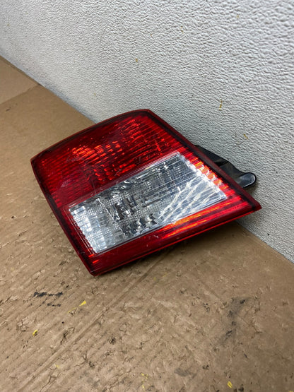 2002-2004 Infiniti i35 Inner Light Left Driver Side Tail Light OEM D8225 DG11