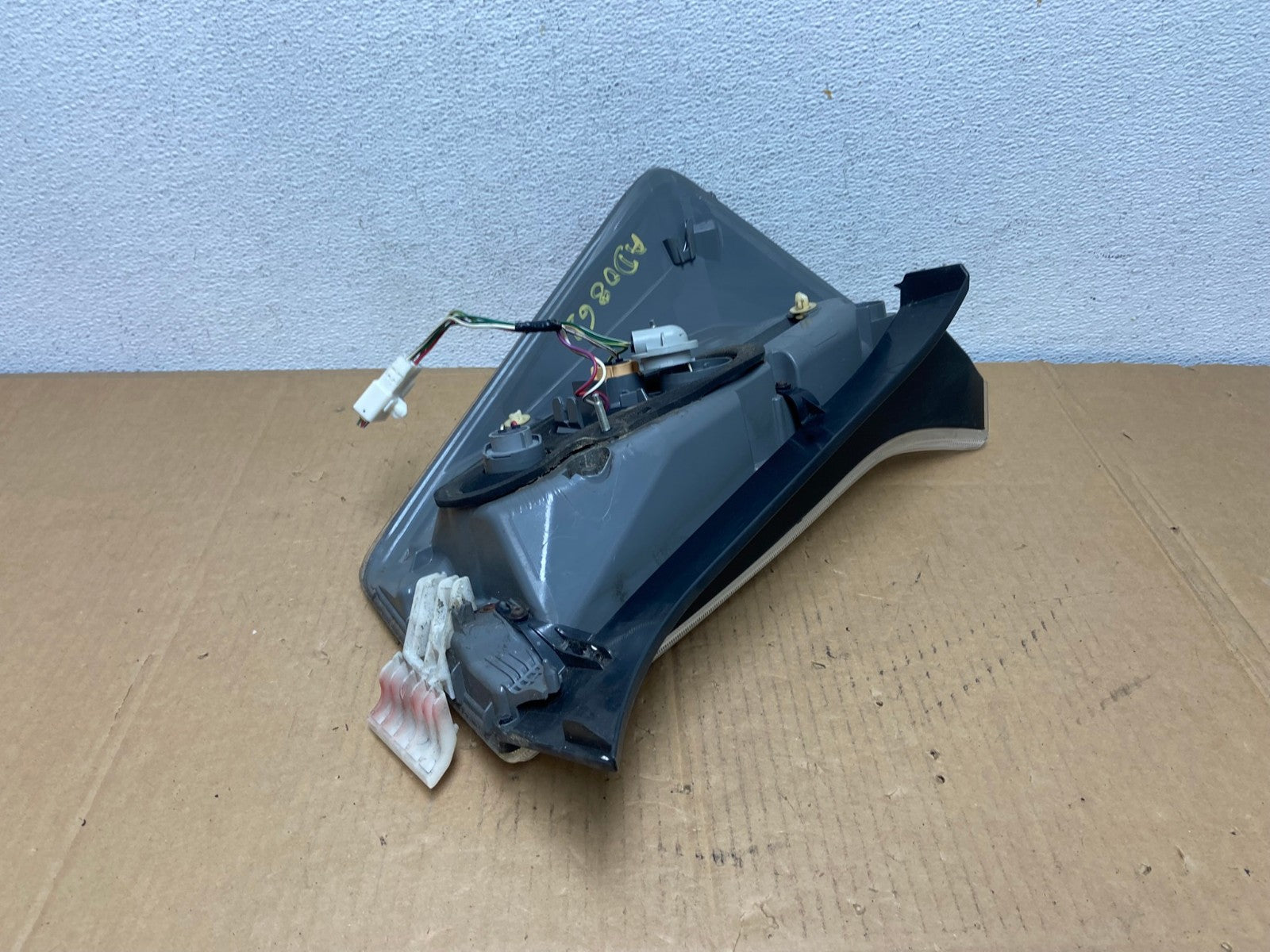 2010 2011 Toyota Prius Tail Light Right Passenger Side AD0862 LK3