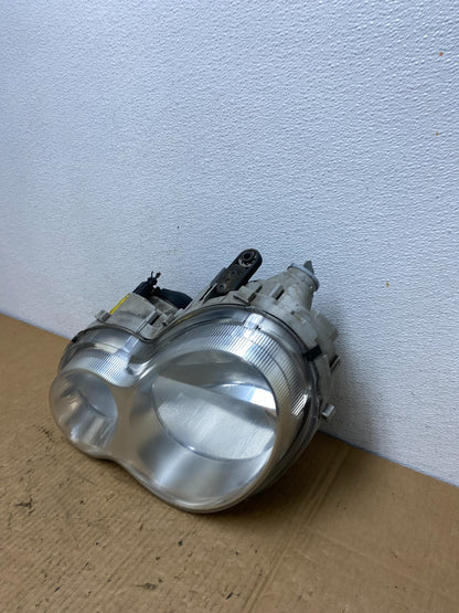 2005 to 2007 Mercedes-Benz C-Class Left Driver LH Side Headlight AC7784 DW1