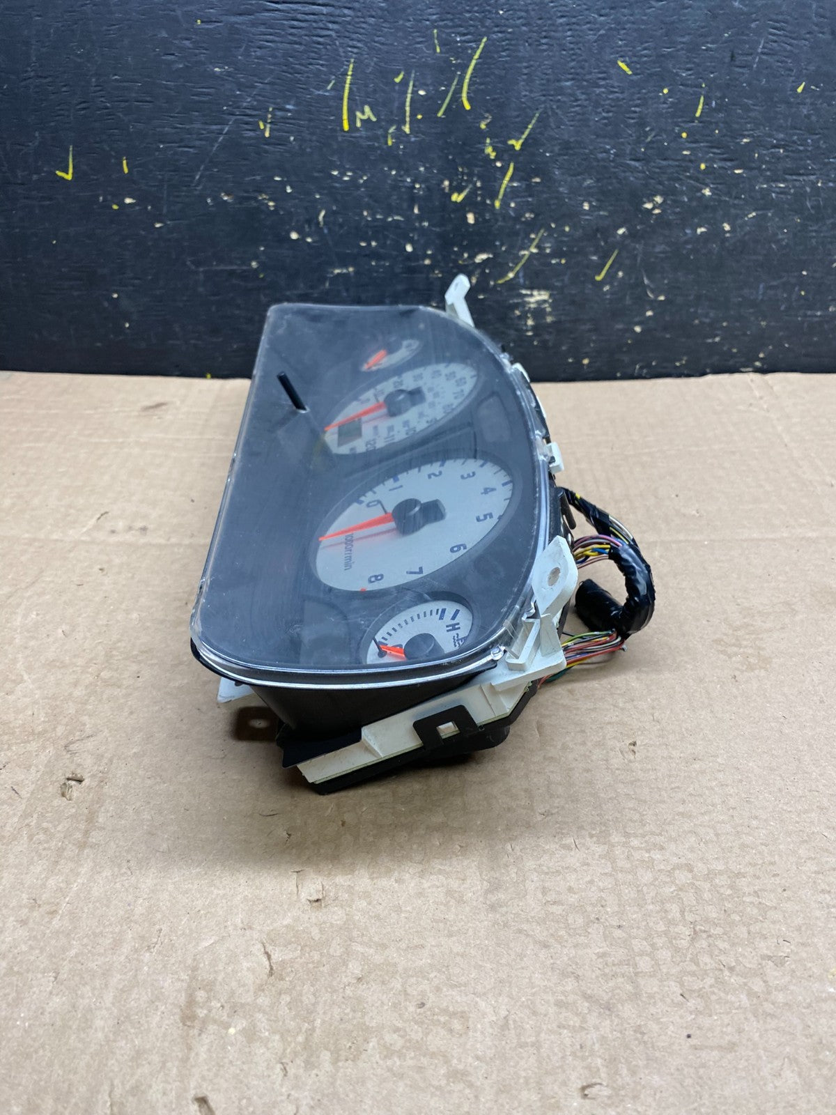 2001 to 2003 Nissan Pathfinder Speedometer Cluster Gauge OEM Y9980 PS1