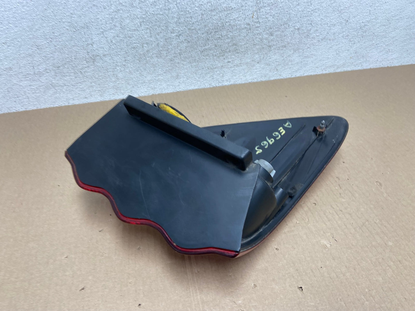 2001 to 2004 Toyota Sequoia Right Passenger Rh Side Tail Light AE6965 LK4