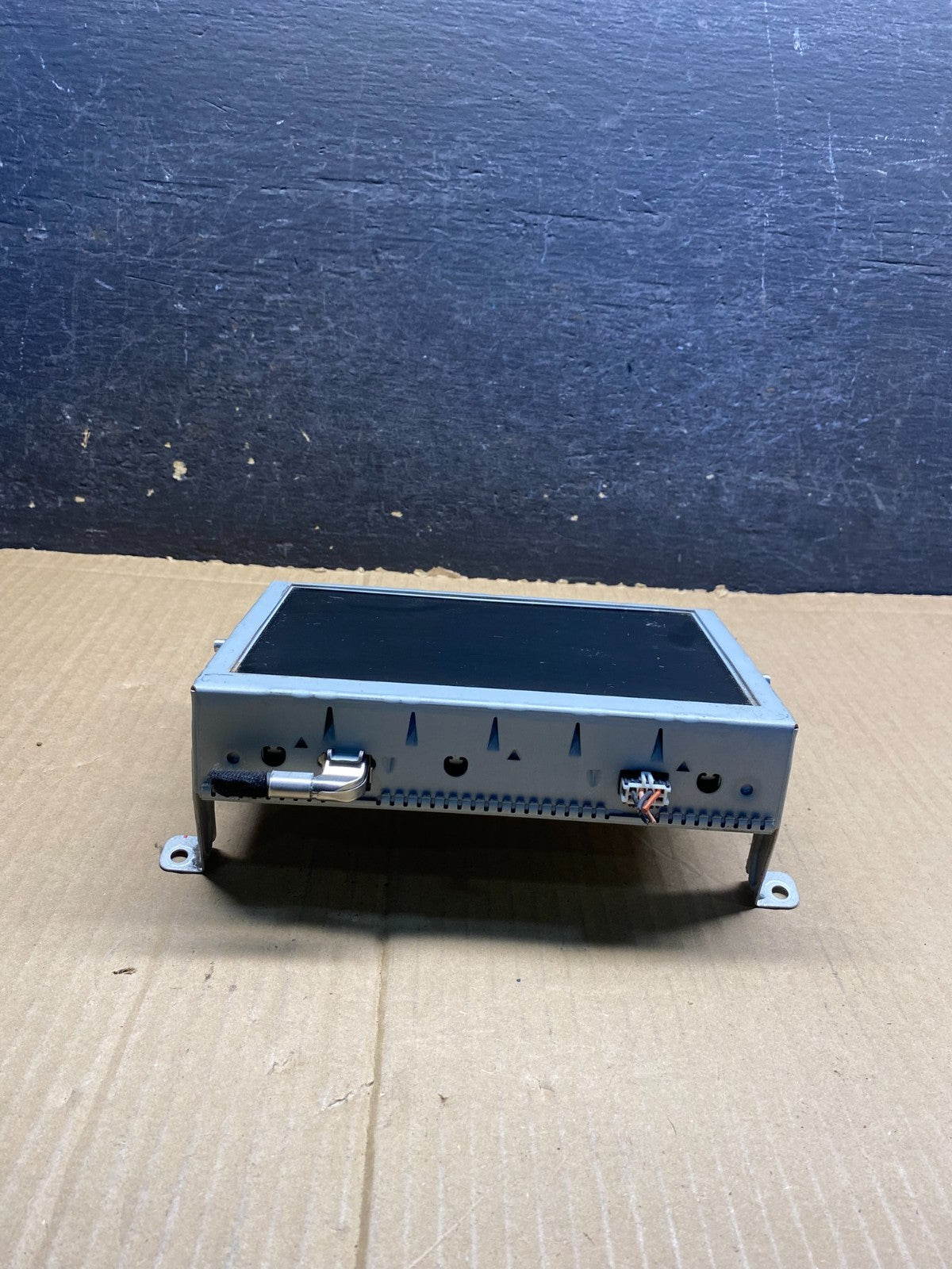 2009-2014 Hyundai Genesis Radio CD Display Screen Navigation AI0201 DG2