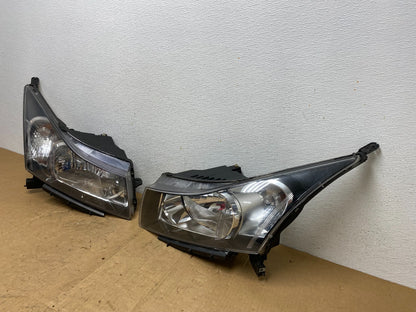 2011 to 2015 Chevrolet Cruze Halogen Left+Right Set Headlights AD1362 DW1