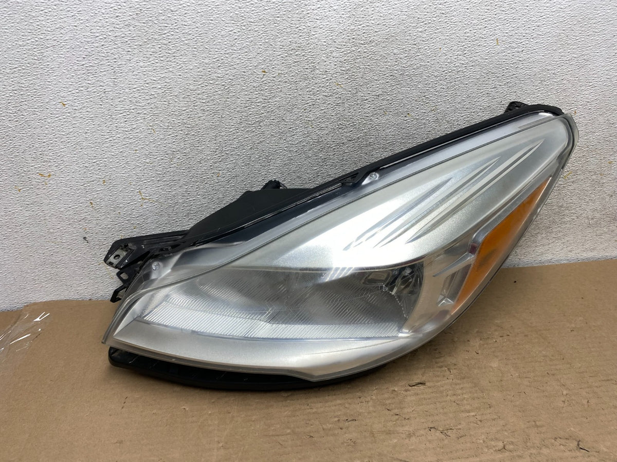 2013 - 2016 Ford Escape Headlight Left Driver Lh Side Halogen AH9526 DW0