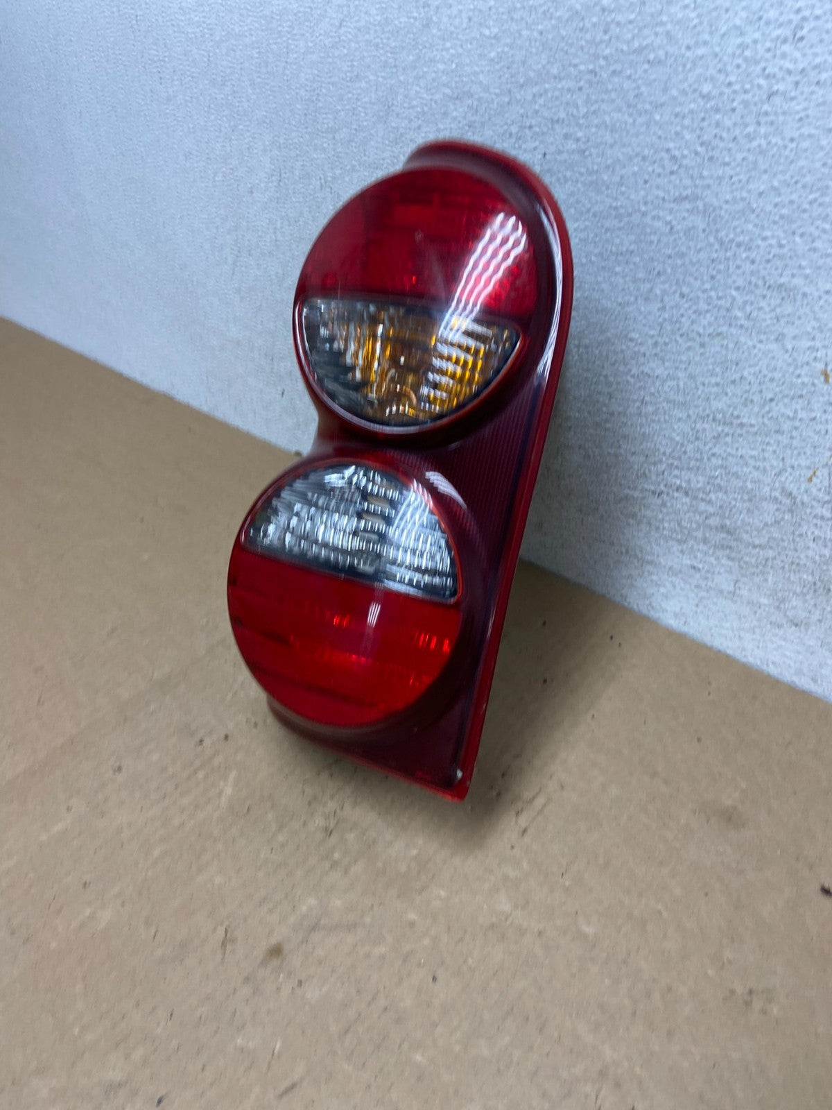 2005 2006 2007 Jeep Liberty Left Driver Lh Side Tail Light TYC AF9583 DW1
