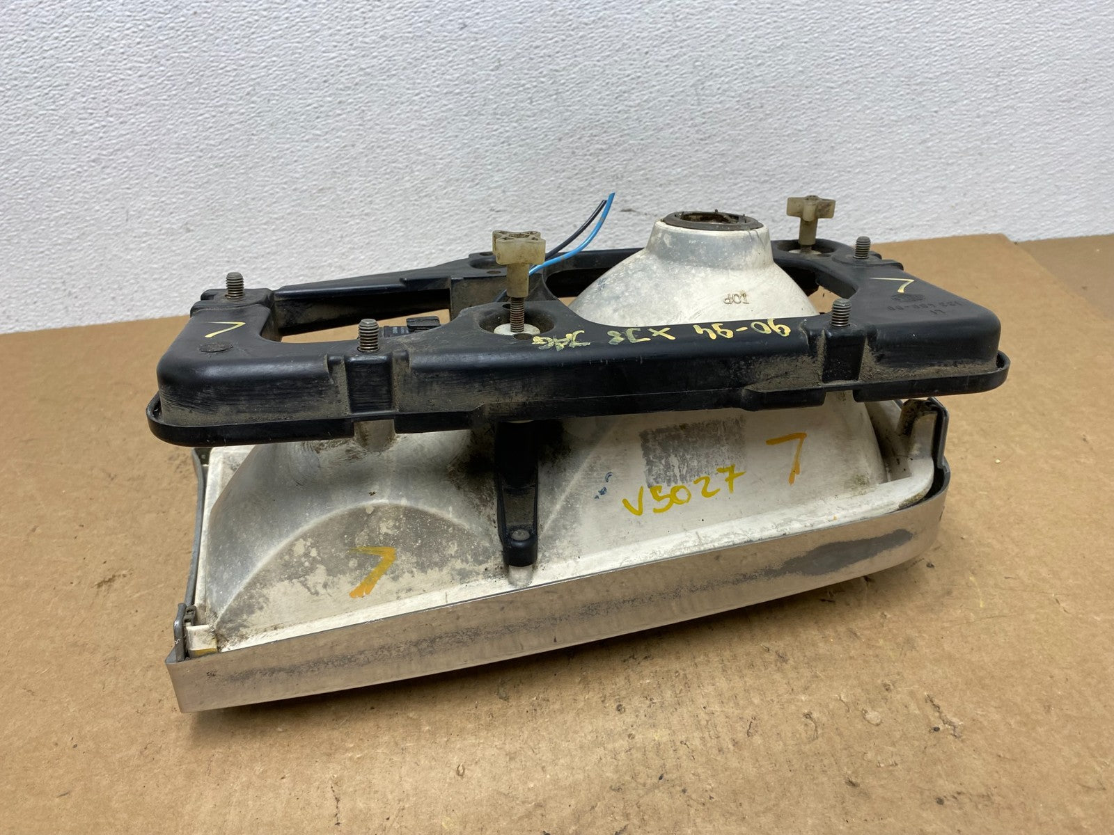 1990-1994 Jaguar XJ6 XJ12 Left Driver LH Side Halogen Headlight  AC3293 DG4