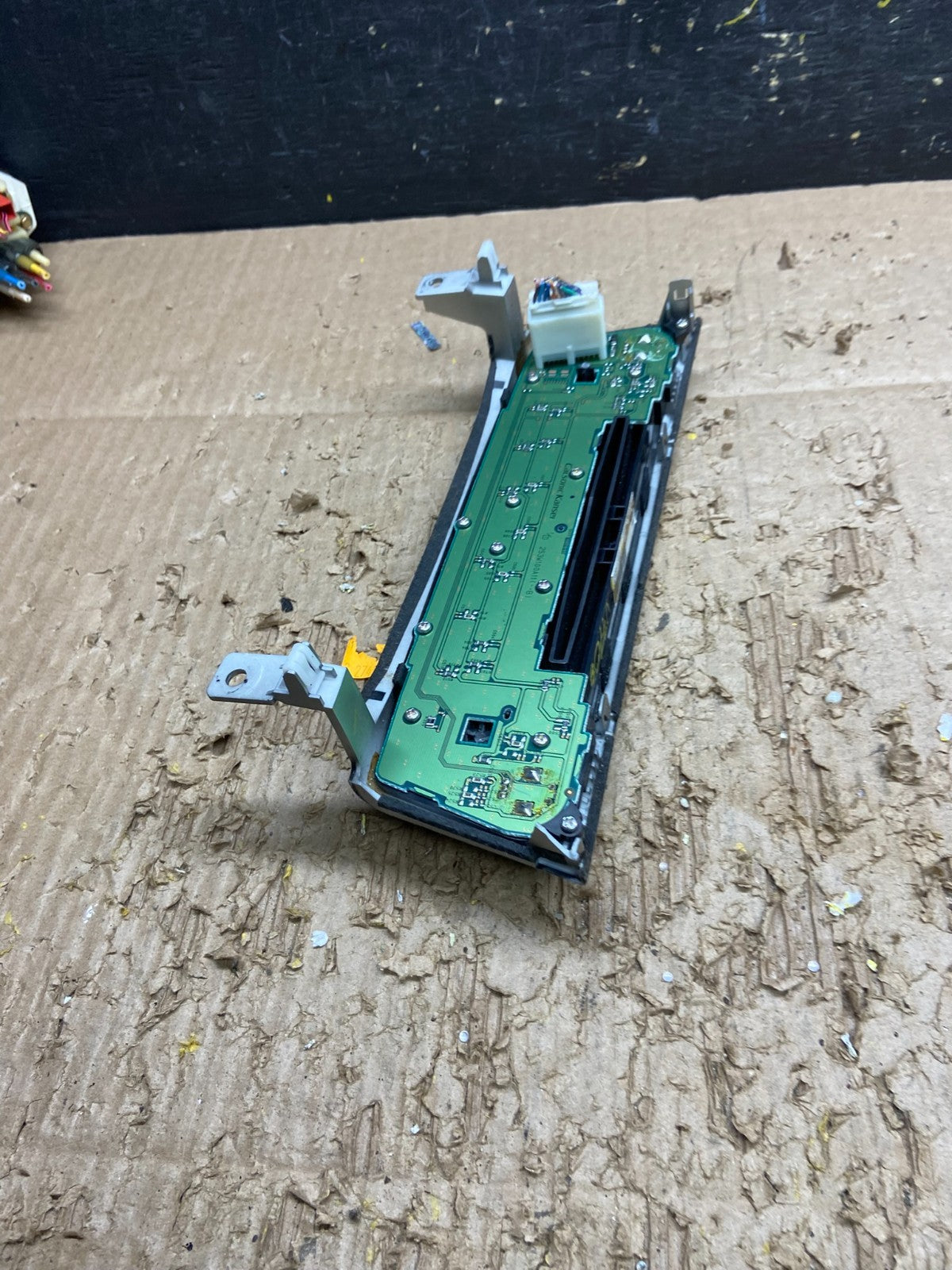 2011 2012 2013  Infiniti M37 Radio Control Face Plate Unit CD Player v7708 DG4