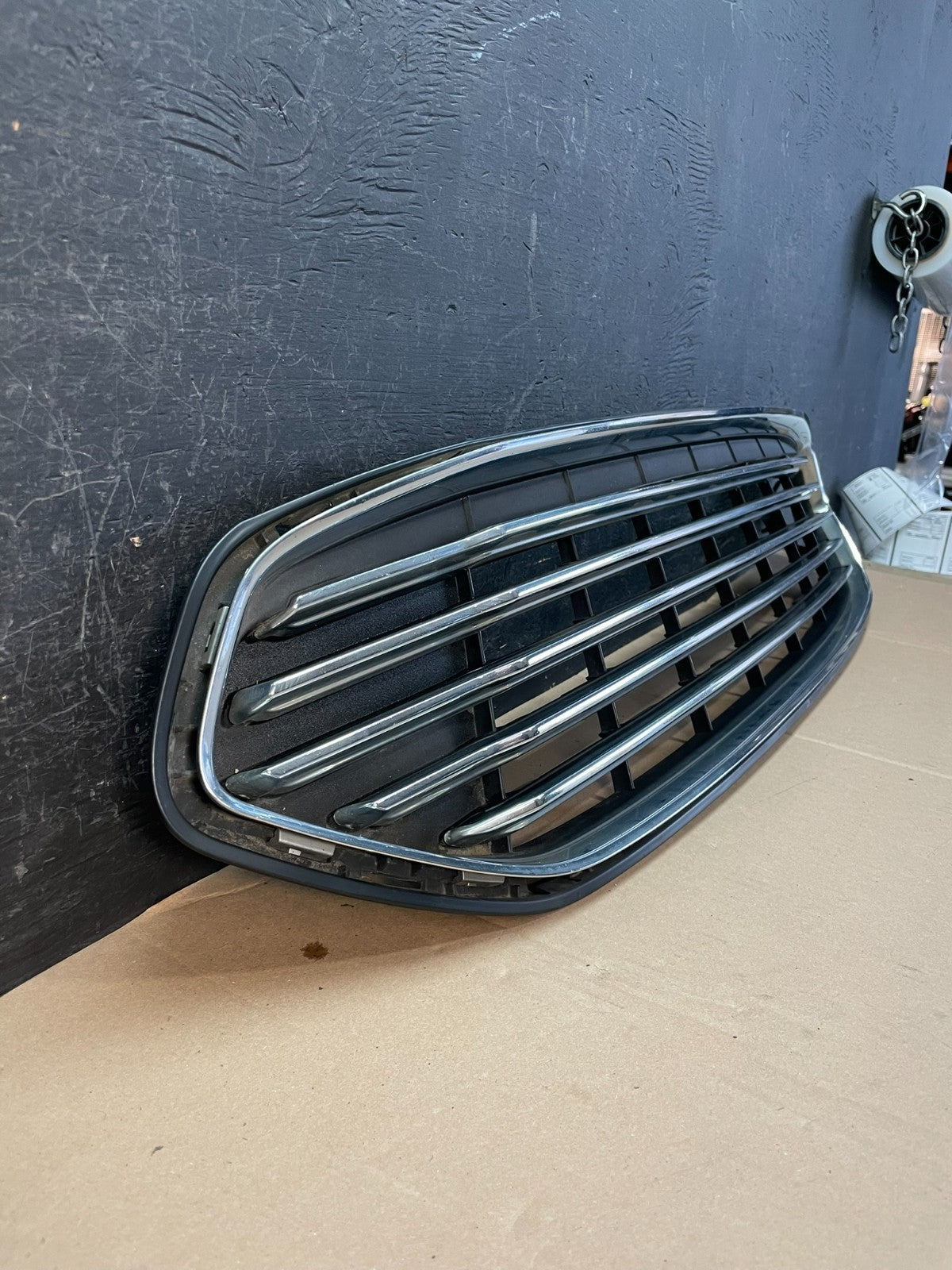 2013 to 2016 Ford Fusion Front Upper Grille Chrome Grill Bumper ad8336 DG2