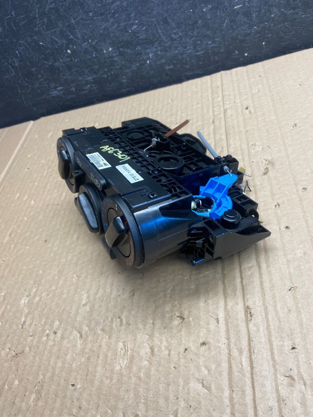 2011 to 2017 Nissan Juke A/C Temperature Climate Control Panel AF6301 DG2