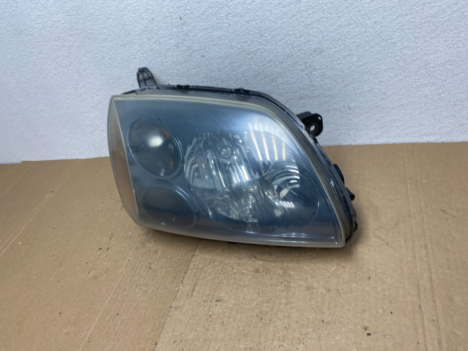2004 to 2009 Mitsubishi Galant Right Passenger Headlight Black Halogen AC5752 DW1