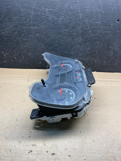2017 2018 2019 Ford E350 VAN Gauge Speedometer Cluster AH7530 DG2