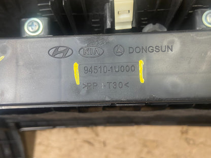 2011 to 2013 Kia Sorento Center Radio Climate Control Clock Trim T8977 DG6