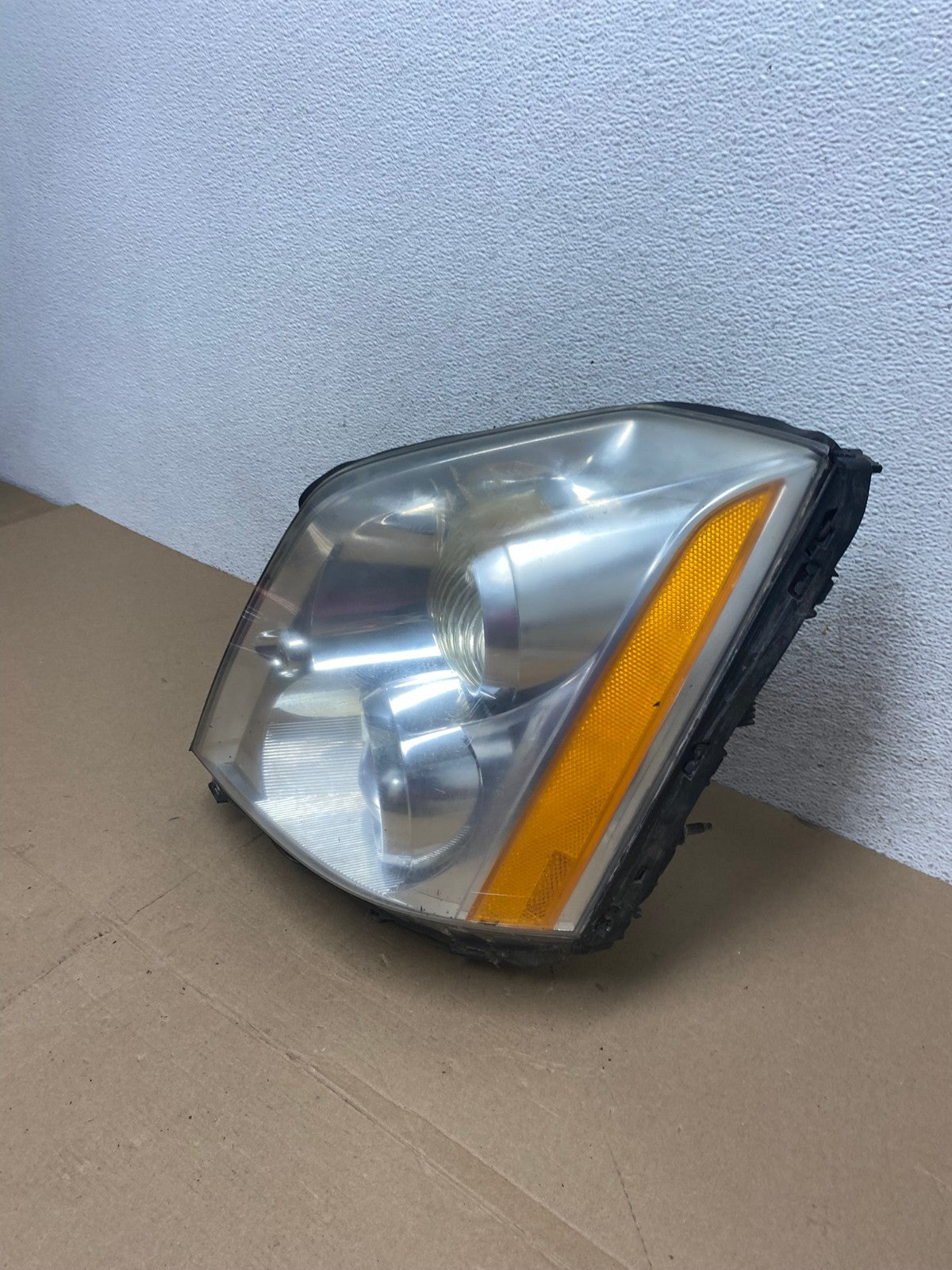 2006 to 2011 Cadillac DTS Left Driver Lh Xenon Hid Headlight AF4364 LK1