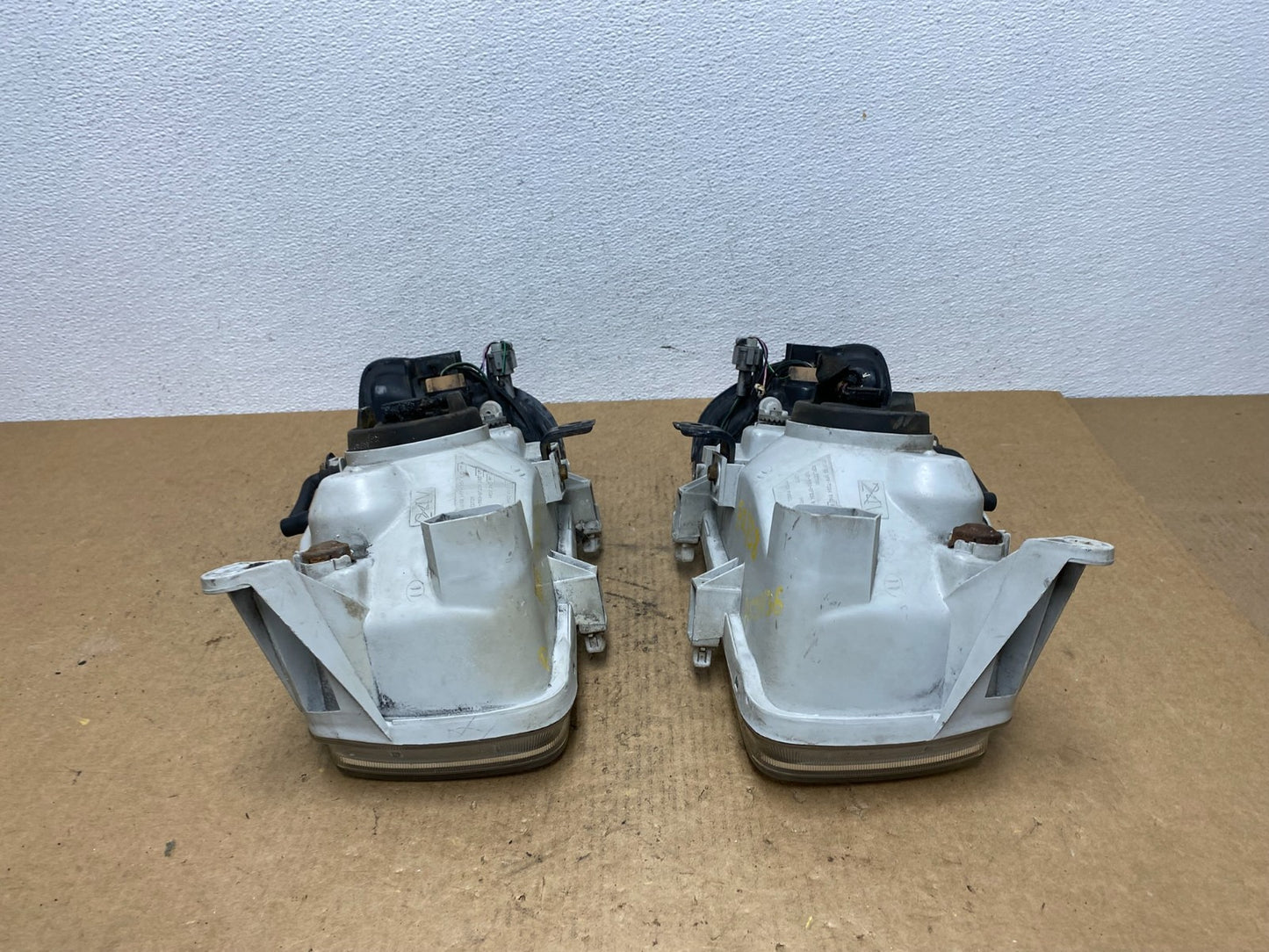 1999-2004 Nissan Pathfinder Left+Right Side Set Halogen Headlights Oem AC3436 DW8