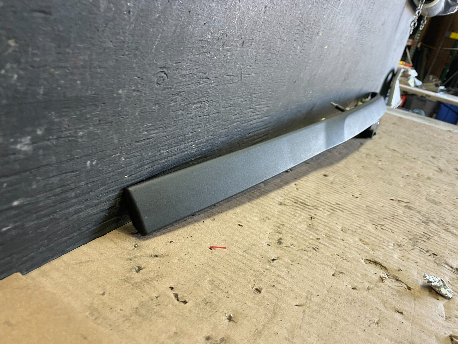 2016 - 2019 Ford Explorer Interceptor Rear Tailgate Molding With Camera M2935 DG2