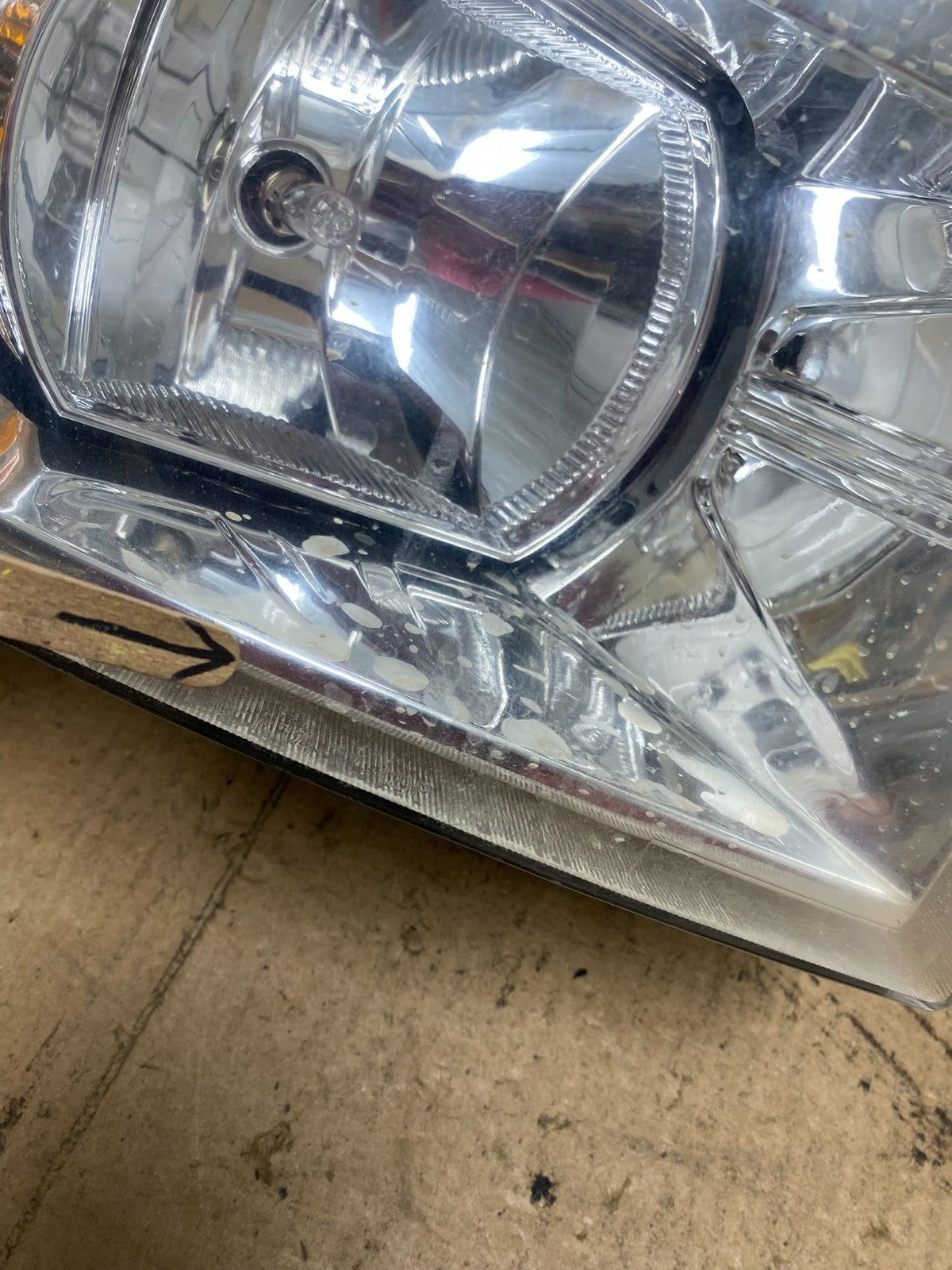 2007 to 2014 Chevrolet Silverado Left+Right Side Headlights AC3548 DW7