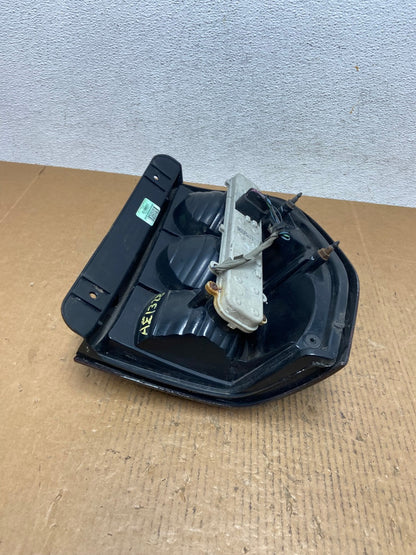 2002 to 2009 Chevrolet Trailblazer Left Driver LH Side Tail Light AE1328 LK6