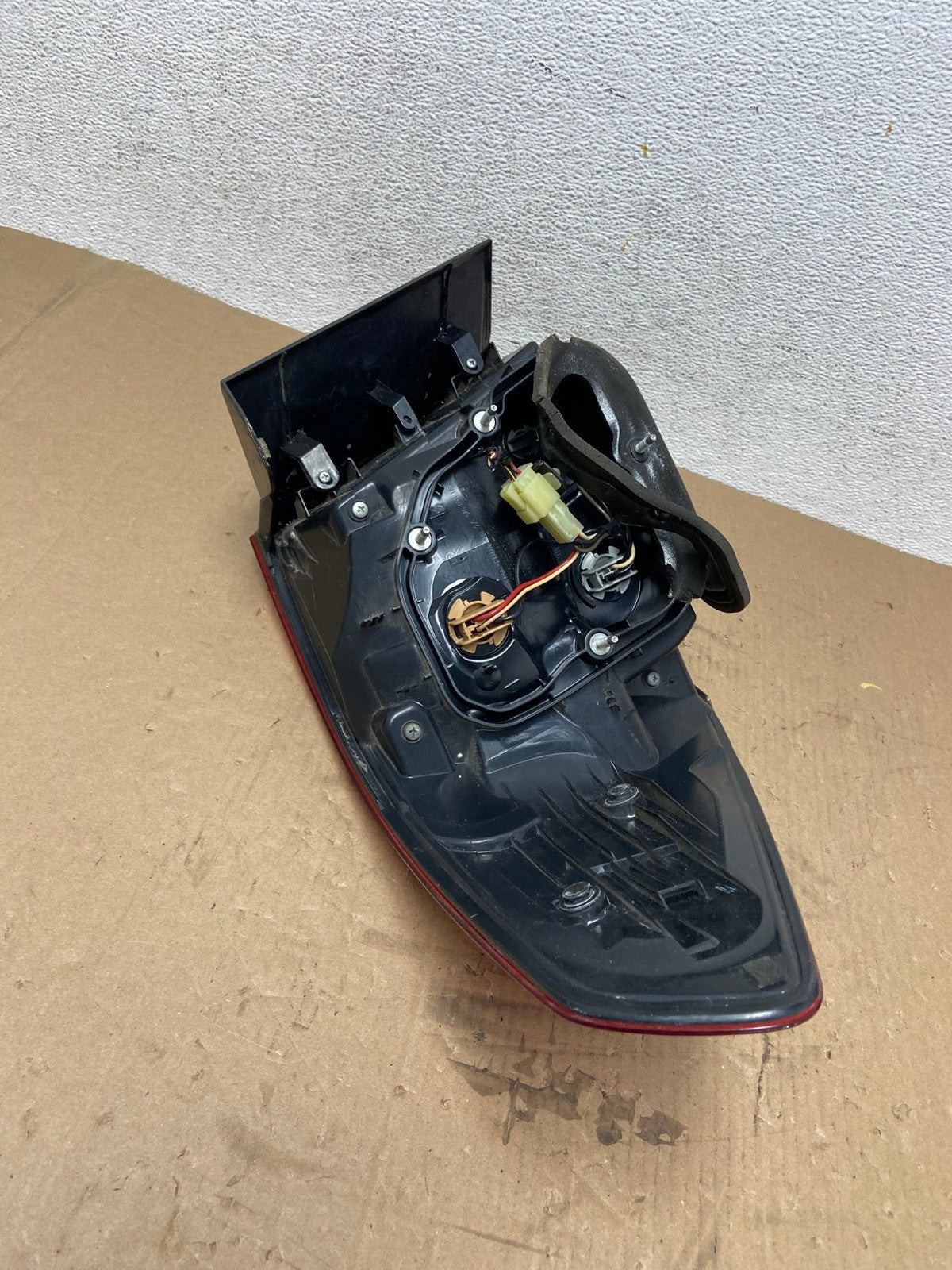2010 to 2014 Subaru Legacy Right Passenger Rh Side Tail Light AD7773 LK6