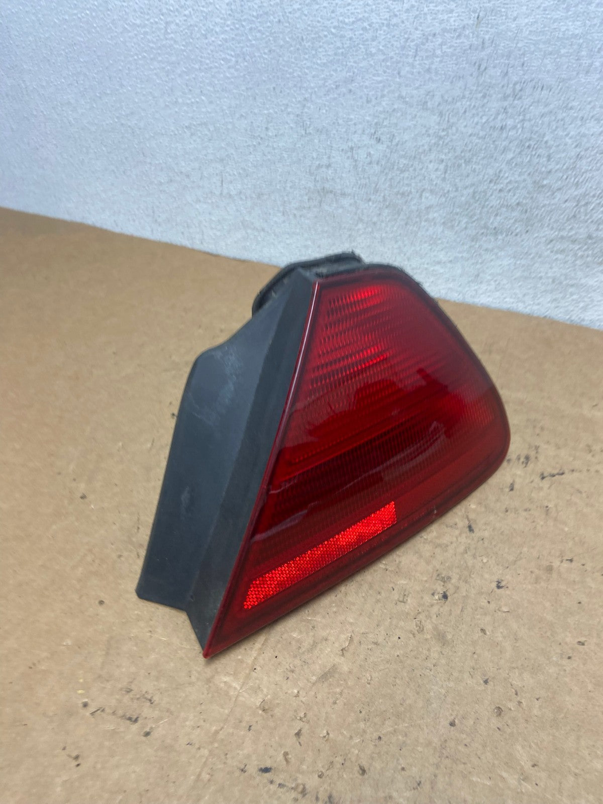 1998 - 2002 Honda Accord Coupe 2-door Right Passenger Tail Light AD5259 LK2