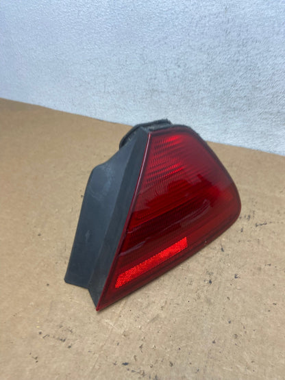 1998 - 2002 Honda Accord Coupe 2-door Right Passenger Tail Light AD5259 LK2