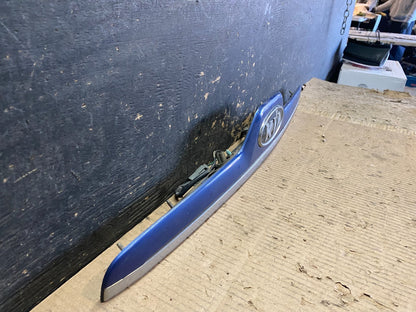 2004 to 2006 Kia Spectra Trunk Lid Finish Molding W6115 PS2