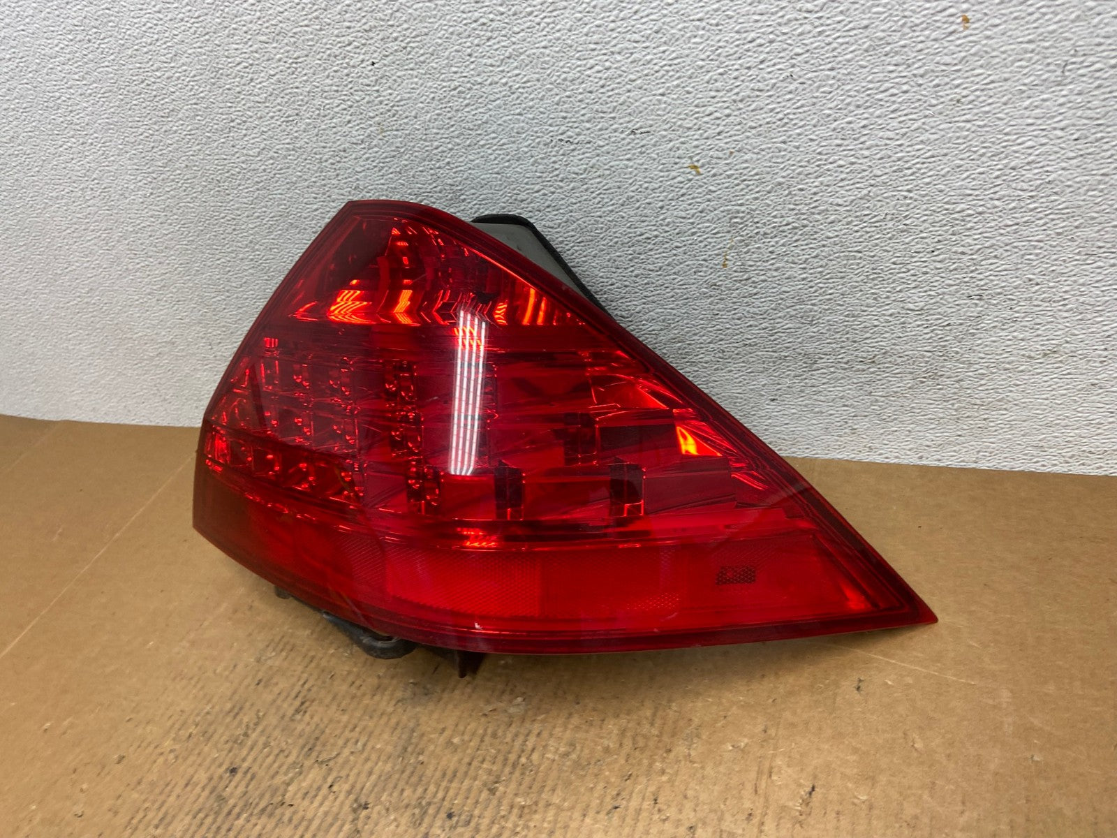 2006 - 2007 Honda Accord Right Passenger Side Tail light AE1351 LK1