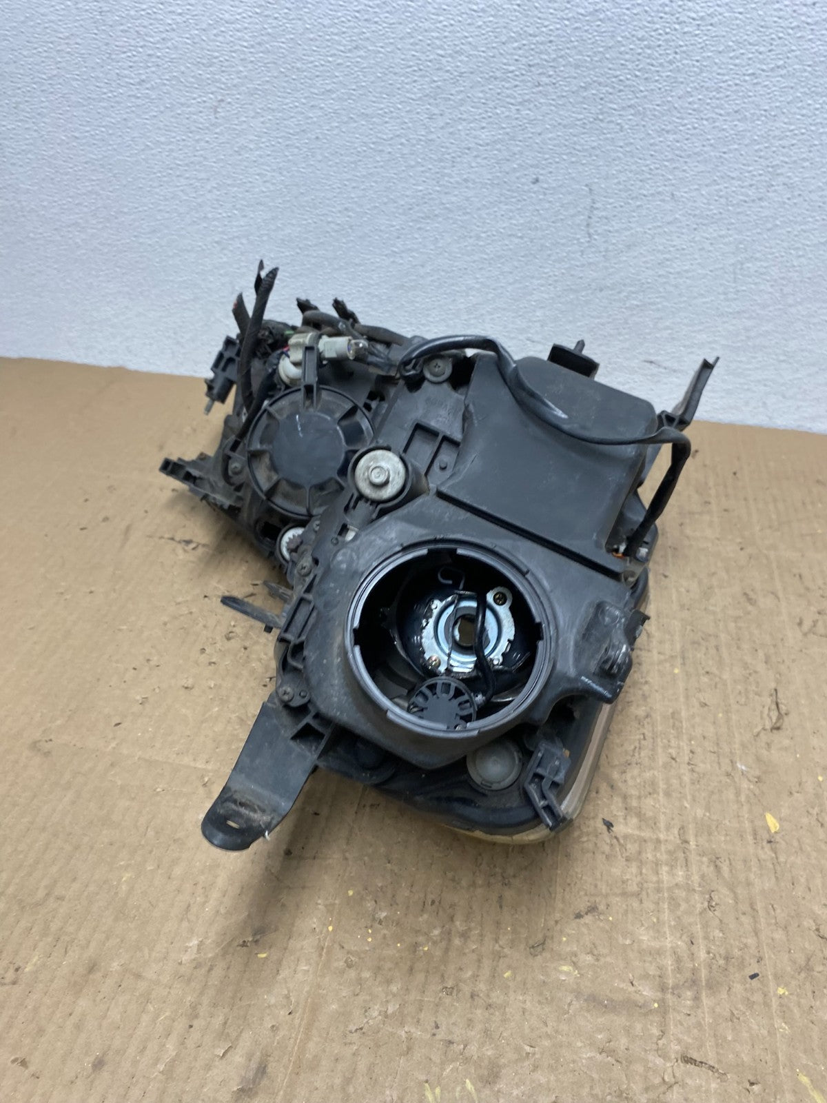 2006 to 2010 Infiniti M35 Left Driver Side Hid Xenon Headlight Oem AB9923 DW10