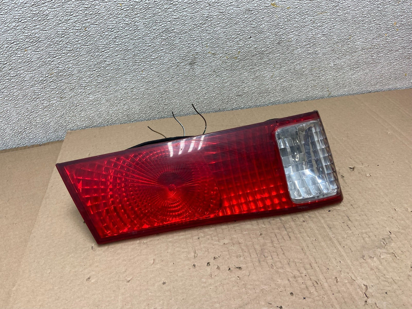 2000-2001 Toyota Camry Tail Light Left Driver LH Side Inner  AB2467 LK0