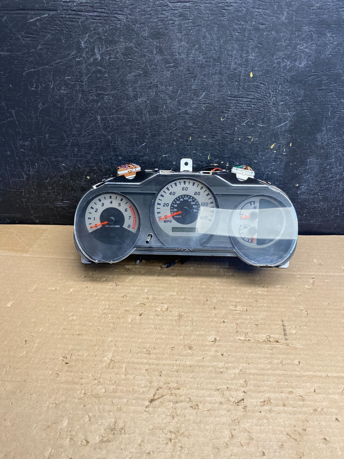 2003 2004 Nissan Xterra Frontier Speedometer Cluster Gauge AG8383 DG0
