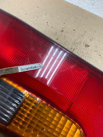 2002 2003 2004 Honda Odyssey Left Driver LH Side Tail Light Inner AE9852 LK3