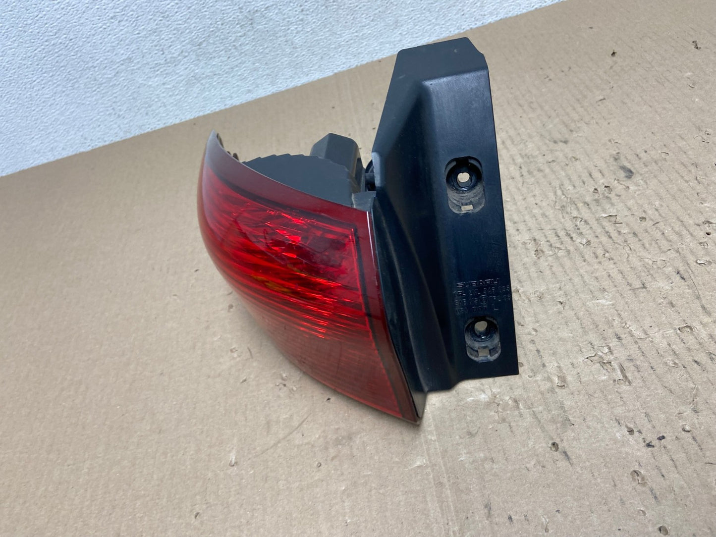 2006-2007 Subaru Tribeca B9 Left Driver Lh Side Tail Light AE7048 LK1