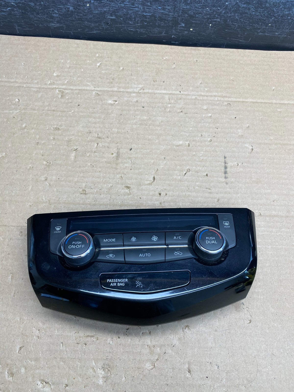 2017 to 2020 Nissan Rogue Heater Temperature AC Climate Control AG6216 DG0
