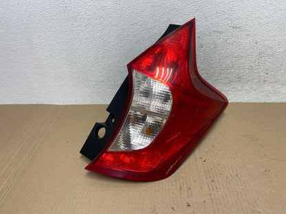 2014 - 2019 Nissan Versa Note Hatchback Right Passenger Tail Light AE9475 LK0