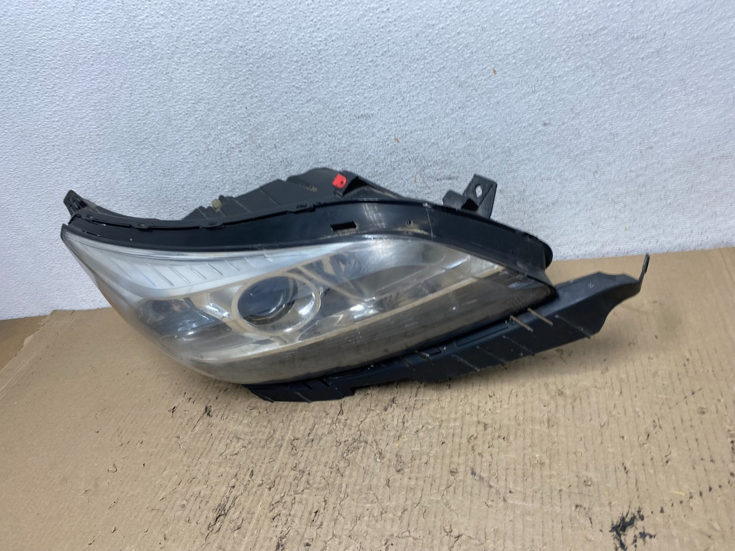 2013 - 2015 Chevrolet Malibu Projector Headlight Right Passenger AF7199 DW1
