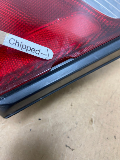 2000 2001 2002 2003 Nissan Sentra Right Passenger Side Tail Light AE3020 LK4